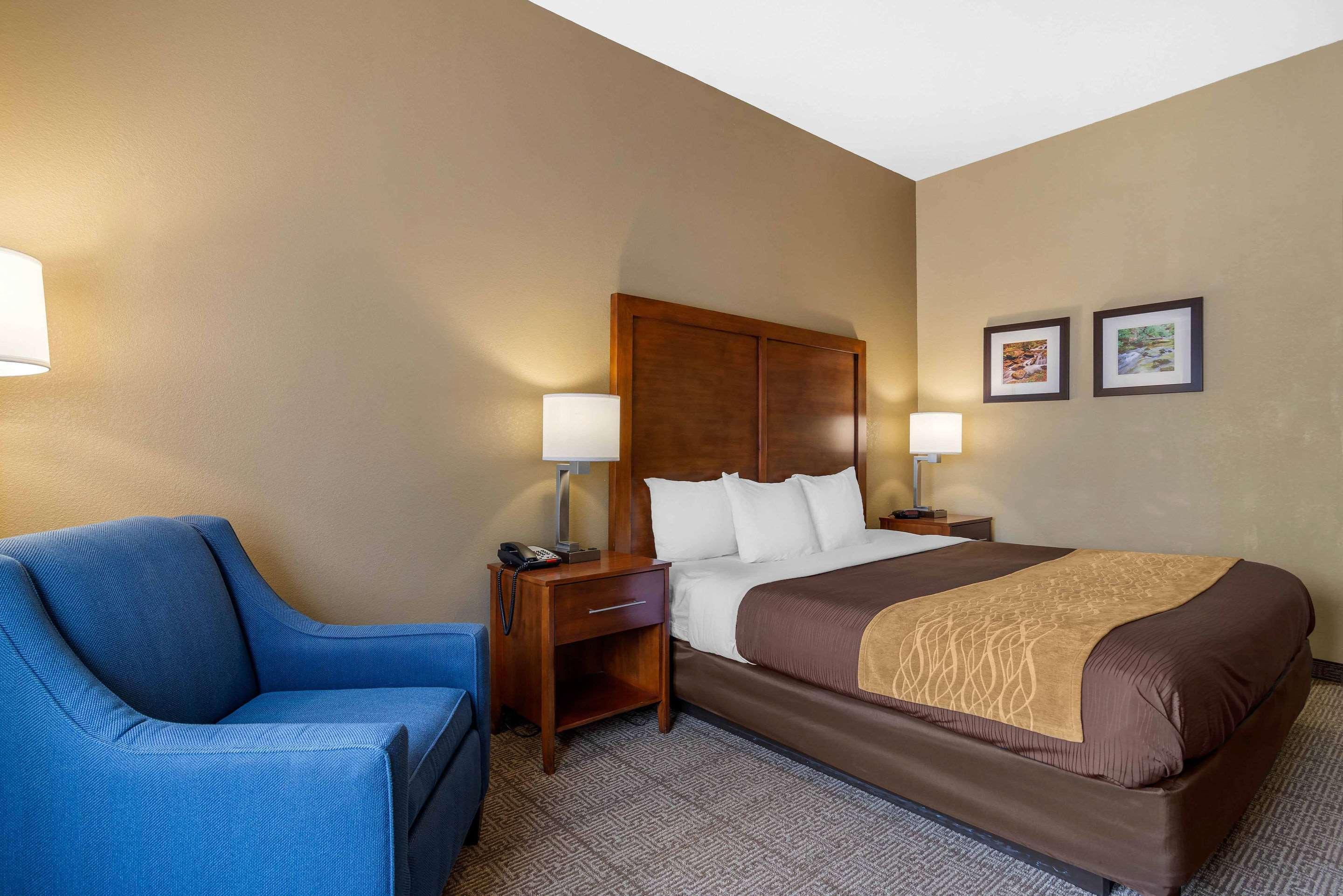 נורקרוס Comfort Inn & Suites Peachtree Corners מראה חיצוני תמונה