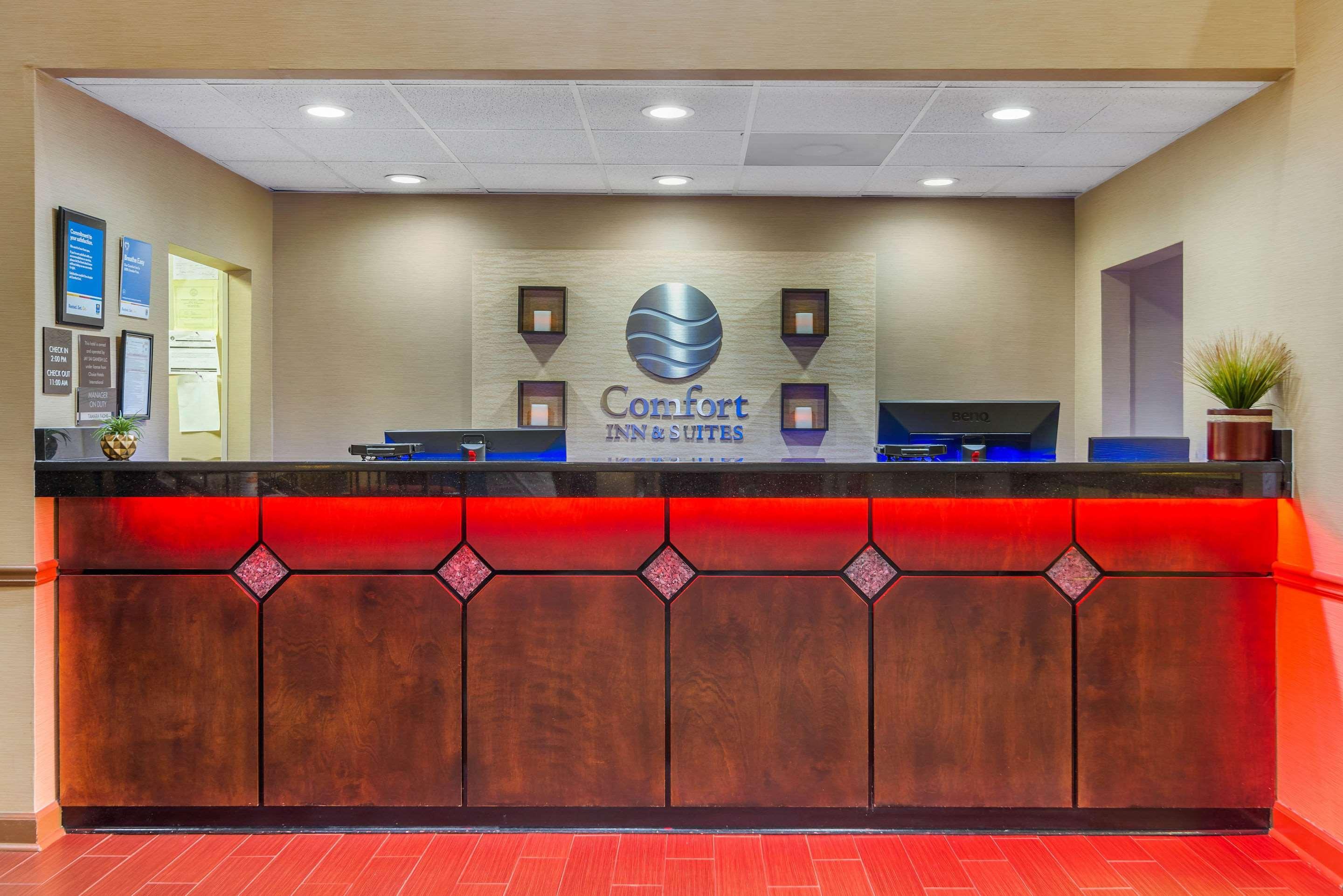 נורקרוס Comfort Inn & Suites Peachtree Corners מראה חיצוני תמונה