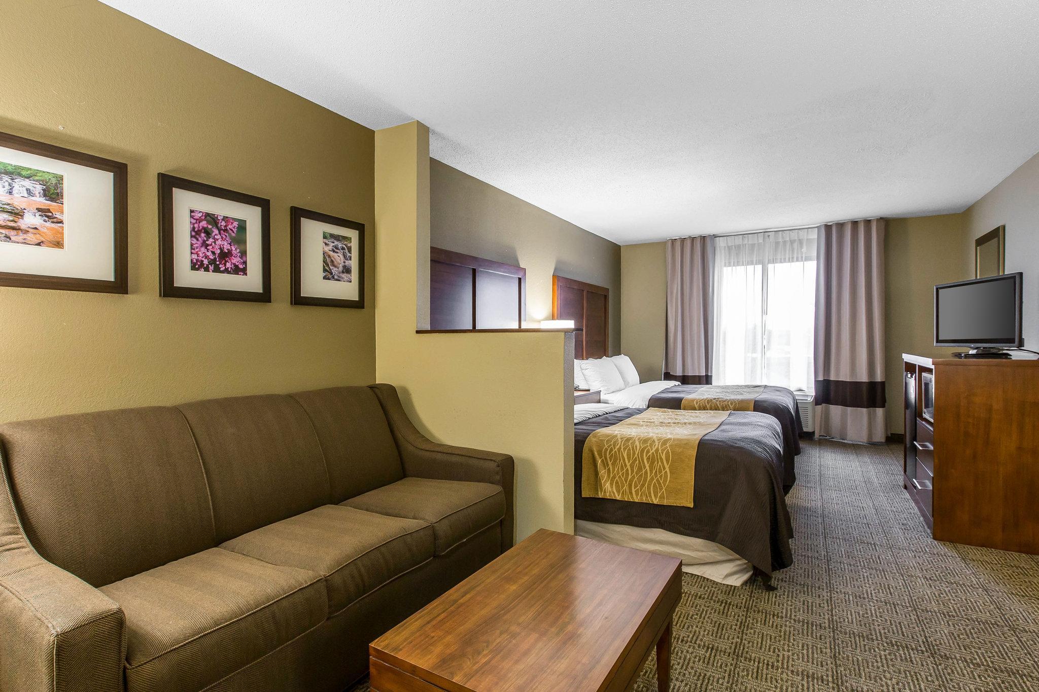 נורקרוס Comfort Inn & Suites Peachtree Corners מראה חיצוני תמונה