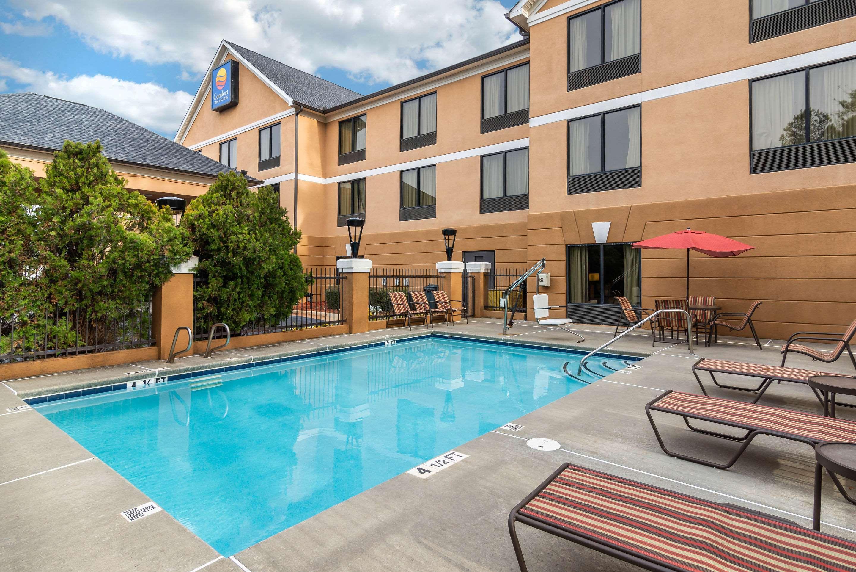 נורקרוס Comfort Inn & Suites Peachtree Corners מראה חיצוני תמונה