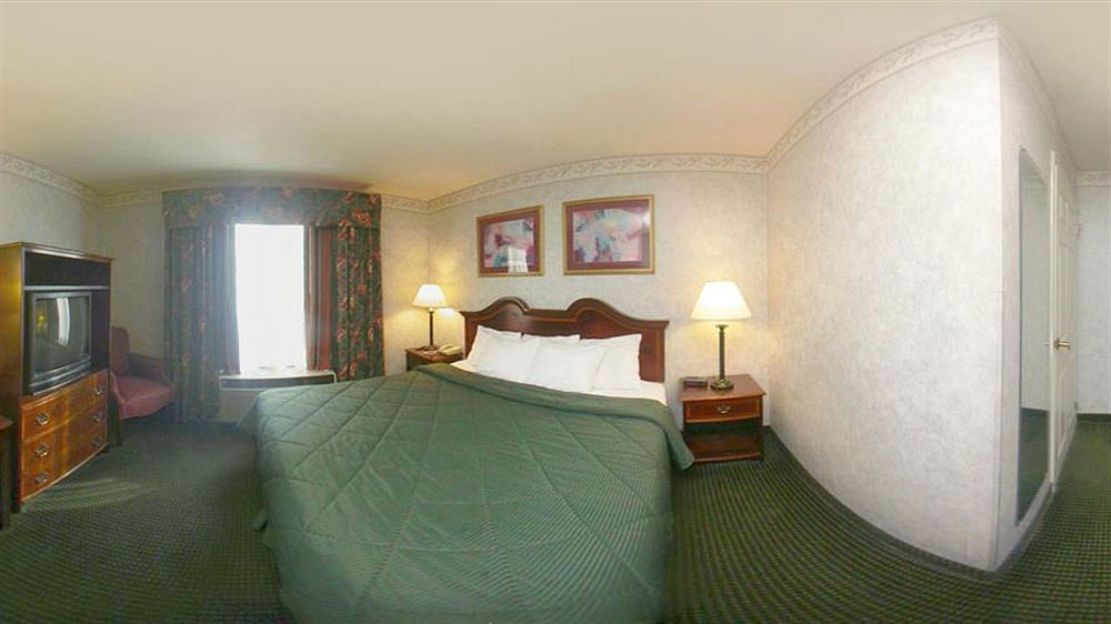נורקרוס Comfort Inn & Suites Peachtree Corners מראה חיצוני תמונה